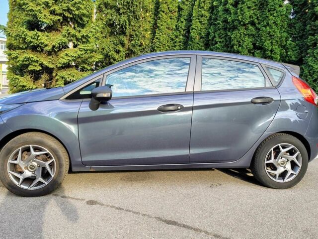 Форд Фієста 2015 у Києві на Automoto.ua Сірий Форд Фієста, об'ємом двигуна 1.25 л та пробігом 152 тис. км за 5599 $, фото 2 на Automoto.ua