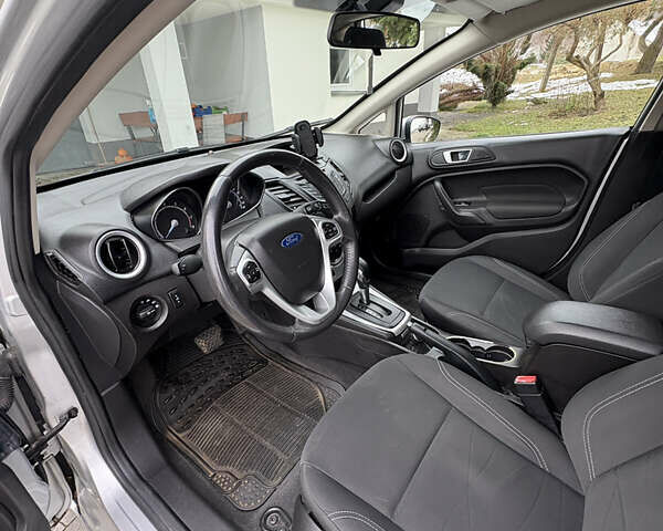 Сірий Форд Фієста, об'ємом двигуна 1.6 л та пробігом 171 тис. км за 7700 $, фото 48 на Automoto.ua