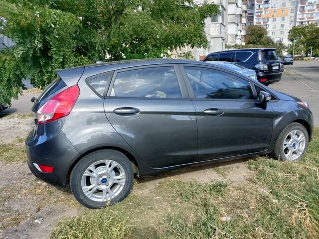 Сірий Форд Фієста, об'ємом двигуна 1.6 л та пробігом 130 тис. км за 7500 $, фото 1 на Automoto.ua