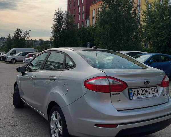 Серый Форд Фиеста, объемом двигателя 1.6 л и пробегом 160 тыс. км за 5700 $, фото 3 на Automoto.ua