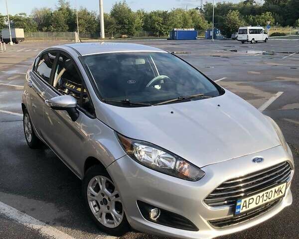 Сірий Форд Фієста, об'ємом двигуна 1.6 л та пробігом 170 тис. км за 7700 $, фото 4 на Automoto.ua