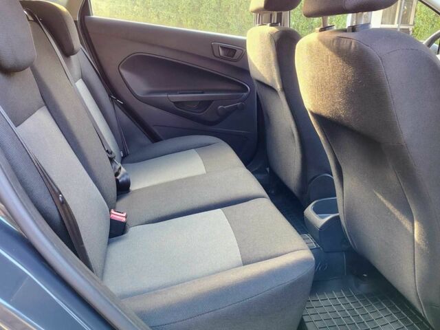 Форд Фієста 2015 у Києві на Automoto.ua Сірий Форд Фієста, об'ємом двигуна 1.25 л та пробігом 152 тис. км за 5599 $, фото 18 на Automoto.ua