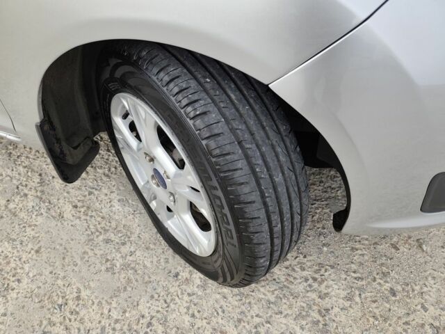 Сірий Форд Фієста, об'ємом двигуна 1.6 л та пробігом 139 тис. км за 8500 $, фото 9 на Automoto.ua