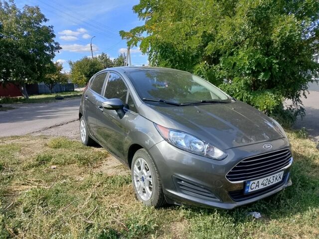 Сірий Форд Фієста, об'ємом двигуна 1.6 л та пробігом 130 тис. км за 7500 $, фото 3 на Automoto.ua