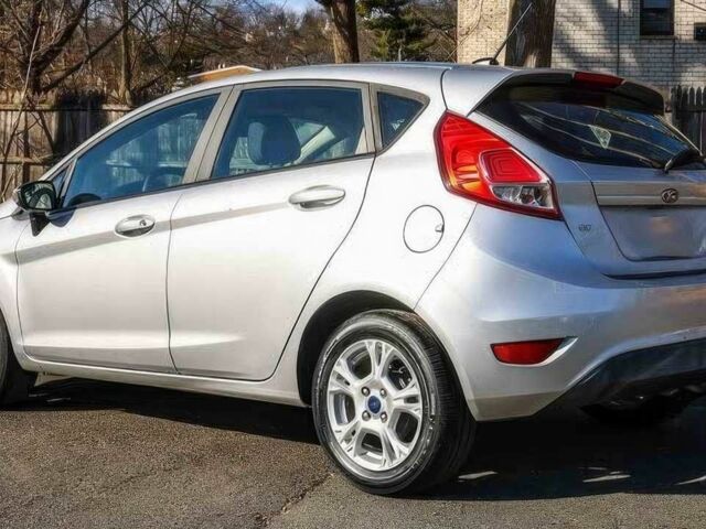 Сірий Форд Фієста, об'ємом двигуна 1.6 л та пробігом 74 тис. км за 4800 $, фото 5 на Automoto.ua