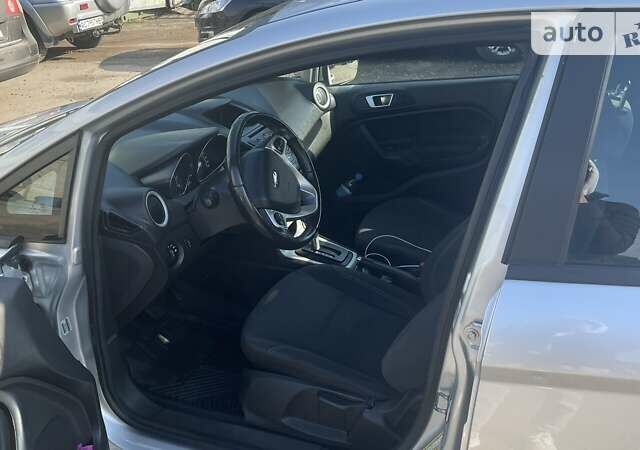 Серый Форд Фиеста, объемом двигателя 1.6 л и пробегом 207 тыс. км за 6500 $, фото 12 на Automoto.ua