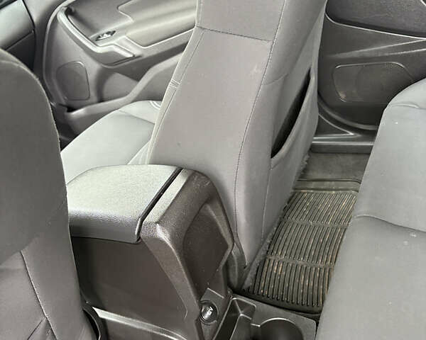 Сірий Форд Фієста, об'ємом двигуна 1.6 л та пробігом 171 тис. км за 7700 $, фото 27 на Automoto.ua