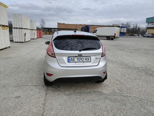 Сірий Форд Фієста, об'ємом двигуна 1.6 л та пробігом 139 тис. км за 8500 $, фото 3 на Automoto.ua