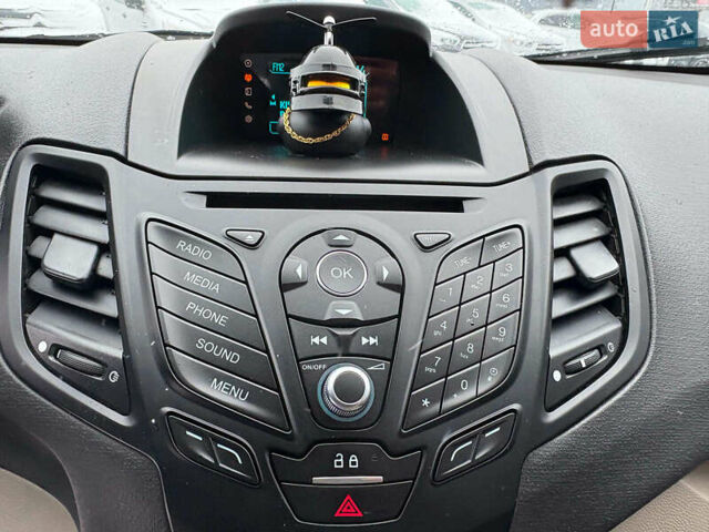 Сірий Форд Фієста, об'ємом двигуна 1.6 л та пробігом 157 тис. км за 7490 $, фото 18 на Automoto.ua