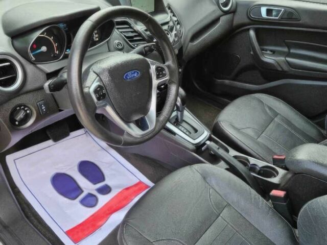 Серый Форд Фиеста, объемом двигателя 1.6 л и пробегом 71 тыс. км за 8100 $, фото 6 на Automoto.ua