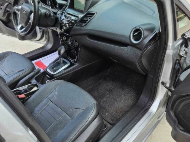 Серый Форд Фиеста, объемом двигателя 1.6 л и пробегом 71 тыс. км за 8100 $, фото 7 на Automoto.ua