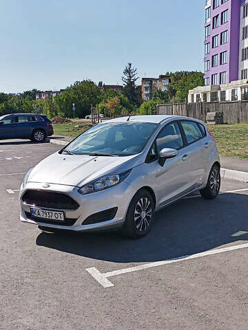 Серый Форд Фиеста, объемом двигателя 1.5 л и пробегом 247 тыс. км за 7500 $, фото 2 на Automoto.ua