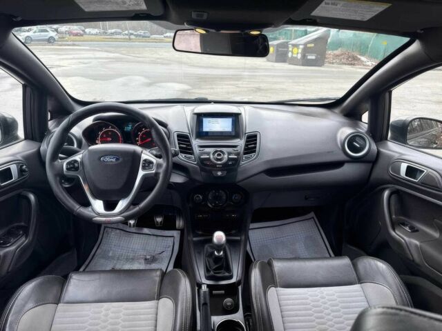 Серый Форд Фиеста, объемом двигателя 1.6 л и пробегом 71 тыс. км за 4100 $, фото 9 на Automoto.ua