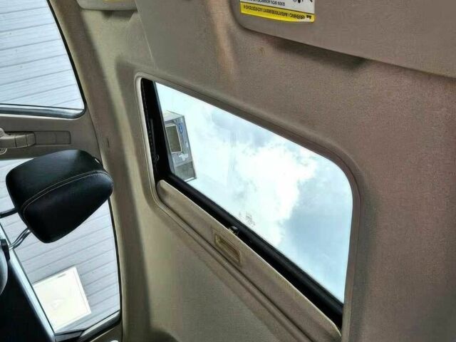 Серый Форд Фиеста, объемом двигателя 1.5 л и пробегом 73 тыс. км за 4100 $, фото 9 на Automoto.ua