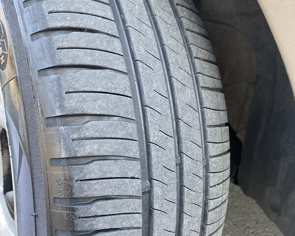 Серый Форд Фиеста, объемом двигателя 1 л и пробегом 118 тыс. км за 7999 $, фото 19 на Automoto.ua