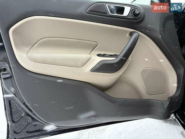 Сірий Форд Фієста, об'ємом двигуна 1.6 л та пробігом 157 тис. км за 7490 $, фото 14 на Automoto.ua