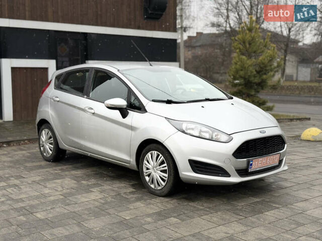 Форд Фиеста 2017 в Тячеве на Automoto.ua Серый Форд Фиеста, объемом двигателя 1.6 л и пробегом 196 тыс. км за 7300 $, фото 2 на Automoto.ua