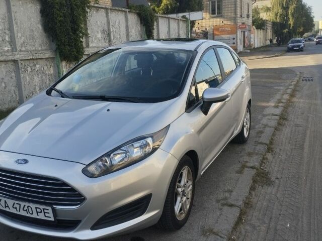 Серый Форд Фиеста, объемом двигателя 1.6 л и пробегом 2 тыс. км за 8500 $, фото 2 на Automoto.ua