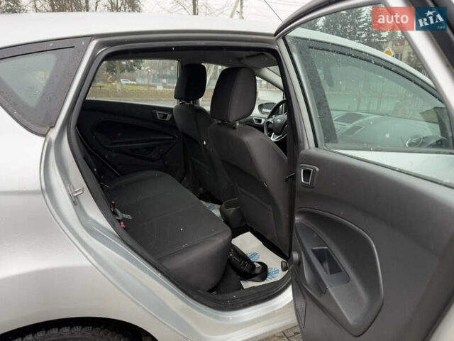 Форд Фиеста 2017 в Тячеве на Automoto.ua Серый Форд Фиеста, объемом двигателя 1.6 л и пробегом 196 тыс. км за 7300 $, фото 29 на Automoto.ua