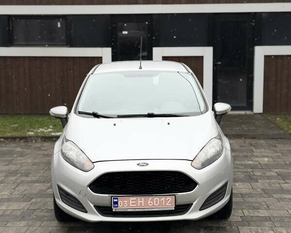 Форд Фиеста 2017 в Тячеве на Automoto.ua Серый Форд Фиеста, объемом двигателя 1.6 л и пробегом 196 тыс. км за 7300 $, фото 6 на Automoto.ua