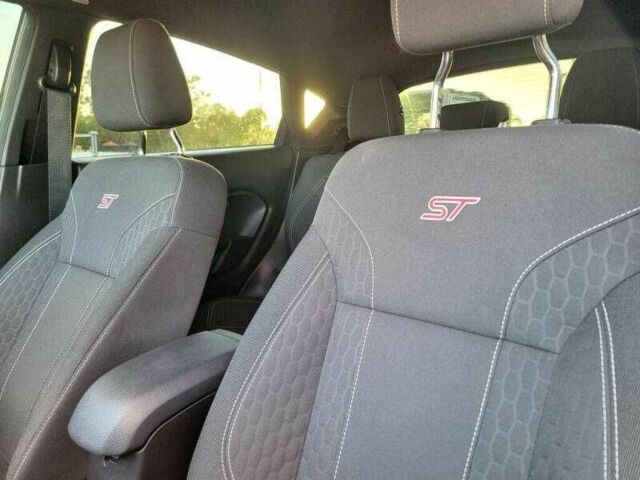 Сірий Форд Фієста, об'ємом двигуна 1.6 л та пробігом 52 тис. км за 1990 $, фото 5 на Automoto.ua