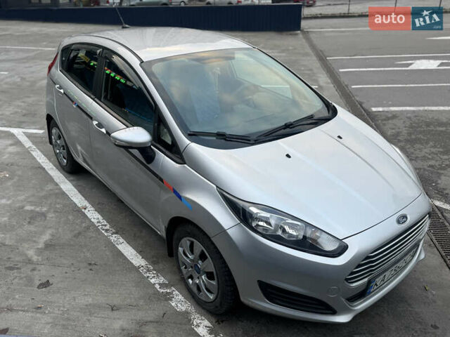 Сірий Форд Фієста, об'ємом двигуна 1.6 л та пробігом 80 тис. км за 8399 $, фото 10 на Automoto.ua