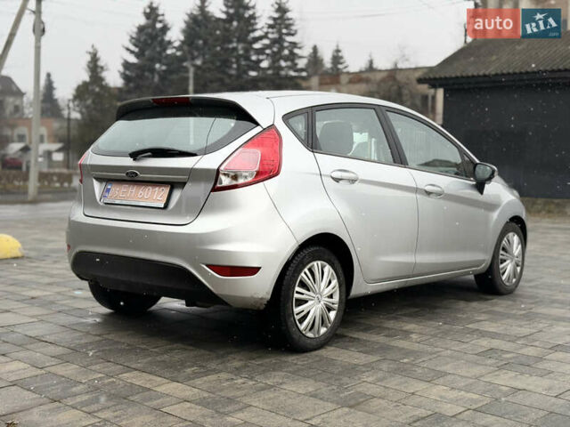 Форд Фиеста 2017 в Тячеве на Automoto.ua Серый Форд Фиеста, объемом двигателя 1.6 л и пробегом 196 тыс. км за 7300 $, фото 24 на Automoto.ua