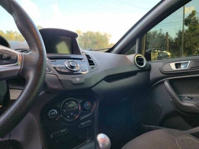 Сірий Форд Фієста, об'ємом двигуна 1.6 л та пробігом 52 тис. км за 1990 $, фото 6 на Automoto.ua