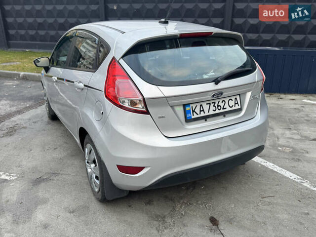 Сірий Форд Фієста, об'ємом двигуна 1.6 л та пробігом 80 тис. км за 8399 $, фото 5 на Automoto.ua