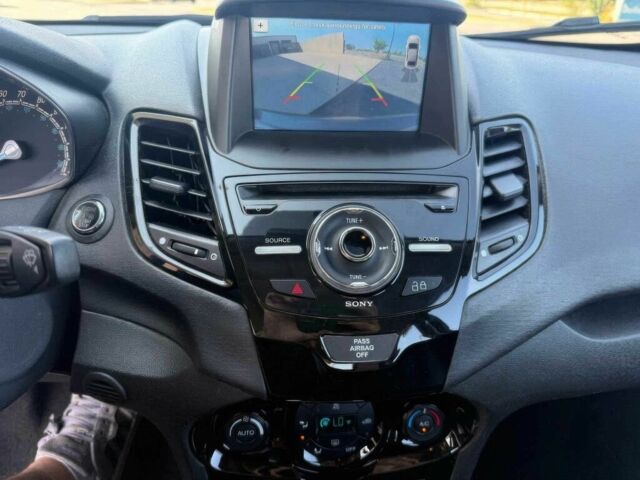 Серый Форд Фиеста, объемом двигателя 1.6 л и пробегом 32 тыс. км за 5900 $, фото 7 на Automoto.ua