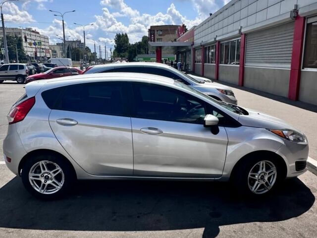 Сірий Форд Фієста, об'ємом двигуна 1.6 л та пробігом 172 тис. км за 7400 $, фото 1 на Automoto.ua