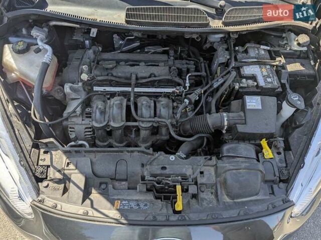Форд Фиеста 2018 в Киеве на Automoto.ua Серый Форд Фиеста, объемом двигателя 1.6 л и пробегом 136 тыс. км за 7300 $, фото 10 на Automoto.ua