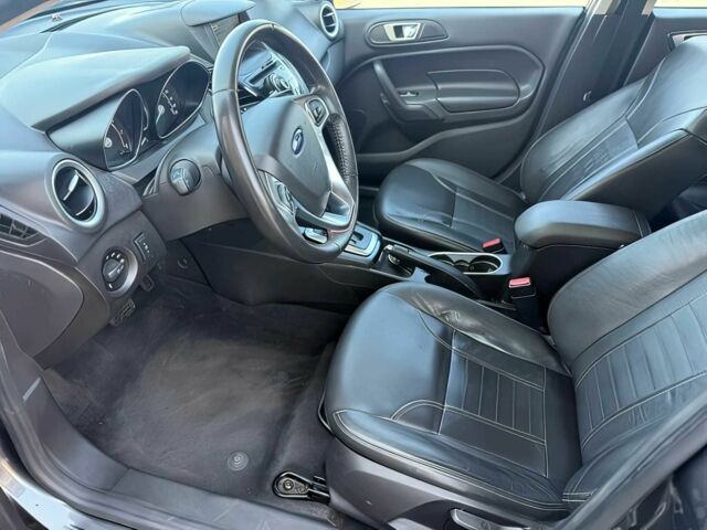 Серый Форд Фиеста, объемом двигателя 1.6 л и пробегом 38 тыс. км за 8500 $, фото 8 на Automoto.ua