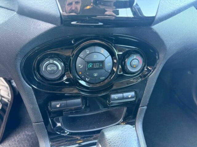 Серый Форд Фиеста, объемом двигателя 1.6 л и пробегом 30 тыс. км за 6500 $, фото 9 на Automoto.ua