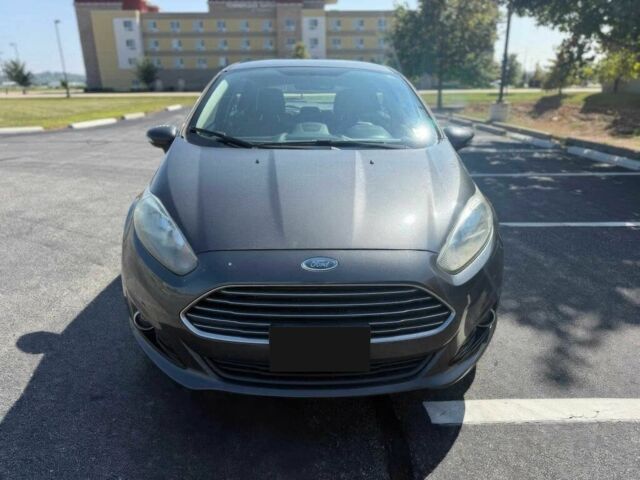 Серый Форд Фиеста, объемом двигателя 1.6 л и пробегом 31 тыс. км за 3500 $, фото 1 на Automoto.ua