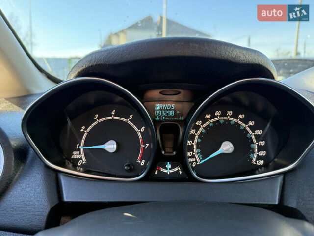 Серый Форд Фиеста, объемом двигателя 1.6 л и пробегом 149 тыс. км за 8500 $, фото 23 на Automoto.ua