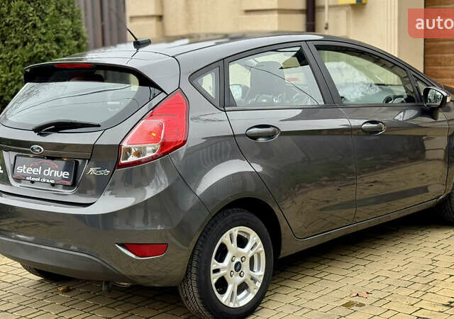 Сірий Форд Фієста, об'ємом двигуна 1.6 л та пробігом 158 тис. км за 8999 $, фото 3 на Automoto.ua