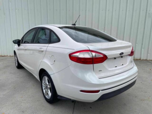 Сірий Форд Фієста, об'ємом двигуна 1.6 л та пробігом 46 тис. км за 8400 $, фото 6 на Automoto.ua