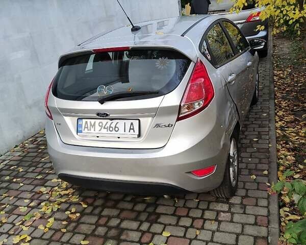 Форд Фиеста 2018 в Житомире на Automoto.ua Серый Форд Фиеста, объемом двигателя 1.6 л и пробегом 171 тыс. км за 7900 $, фото 2 на Automoto.ua