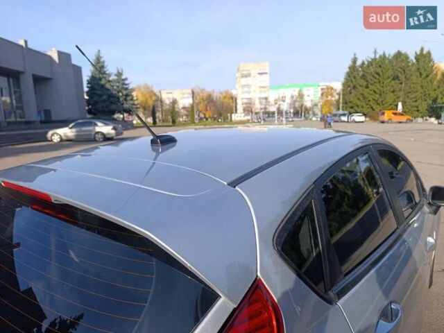 Серый Форд Фиеста, объемом двигателя 1.6 л и пробегом 141 тыс. км за 8400 $, фото 44 на Automoto.ua