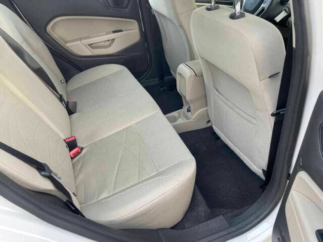 Сірий Форд Фієста, об'ємом двигуна 1.6 л та пробігом 46 тис. км за 8400 $, фото 9 на Automoto.ua