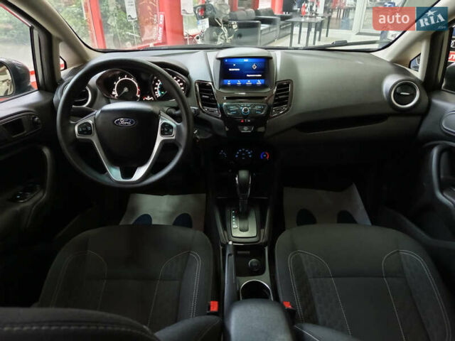 Серый Форд Фиеста, объемом двигателя 1.6 л и пробегом 41 тыс. км за 9200 $, фото 39 на Automoto.ua