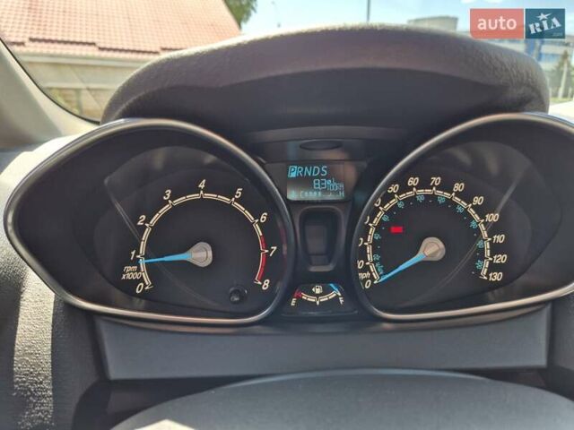 Серый Форд Фиеста, объемом двигателя 1.6 л и пробегом 122 тыс. км за 9900 $, фото 14 на Automoto.ua