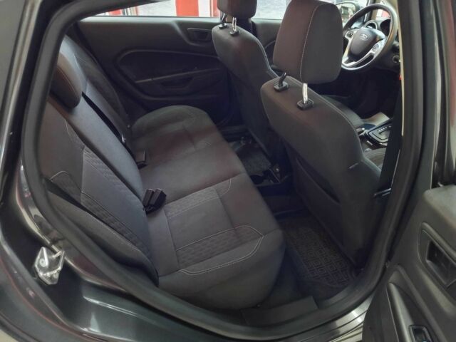 Серый Форд Фиеста, объемом двигателя 1.6 л и пробегом 41 тыс. км за 9200 $, фото 16 на Automoto.ua