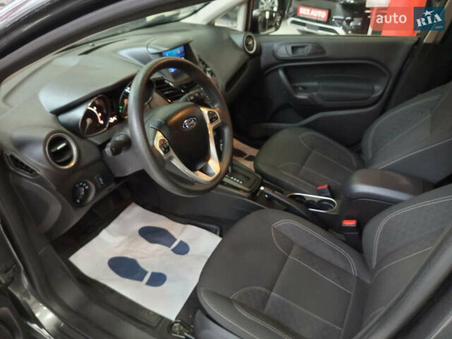 Серый Форд Фиеста, объемом двигателя 1.6 л и пробегом 41 тыс. км за 9200 $, фото 10 на Automoto.ua