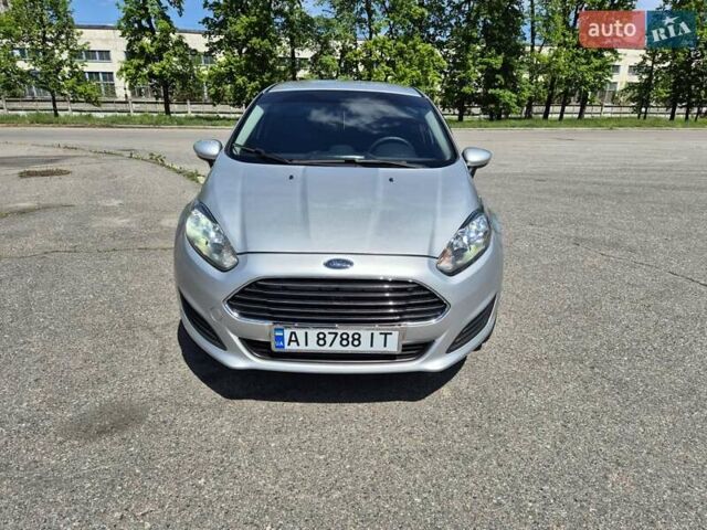 Серый Форд Фиеста, объемом двигателя 1.6 л и пробегом 122 тыс. км за 9900 $, фото 22 на Automoto.ua