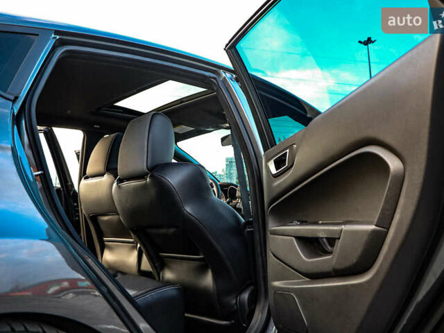 Серый Форд Фиеста, объемом двигателя 1.6 л и пробегом 85 тыс. км за 12500 $, фото 35 на Automoto.ua