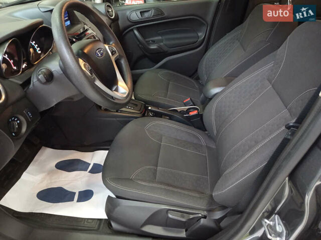 Серый Форд Фиеста, объемом двигателя 1.6 л и пробегом 41 тыс. км за 9200 $, фото 13 на Automoto.ua