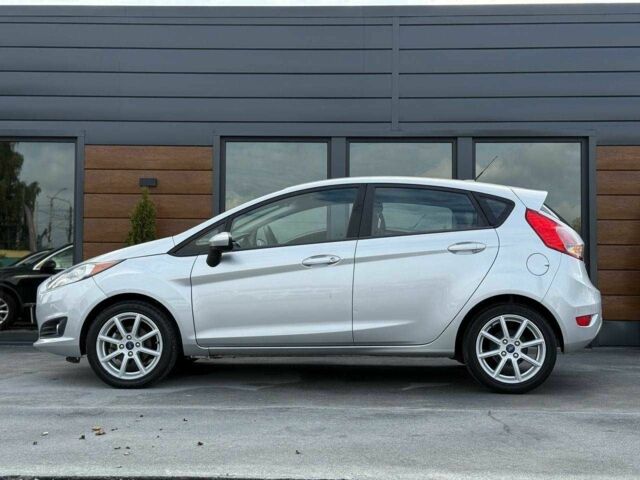 Серый Форд Фиеста, объемом двигателя 1.6 л и пробегом 160 тыс. км за 9300 $, фото 6 на Automoto.ua