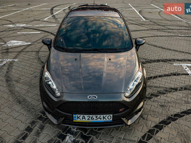 Серый Форд Фиеста, объемом двигателя 1.6 л и пробегом 85 тыс. км за 12500 $, фото 61 на Automoto.ua